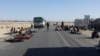 شماري از بزرگان محلي خنجان بغلان گفته اند كه تلاش‌ها براي باز كردن راه با نمايندگان معترضین و مسؤولين محلي اين ولايت جريان دارد.