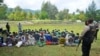အင်ဒိုနီးရှားနိုင်ငံ၊ အာချေးကမ်းခြေကို ၂၀၂၂ ခုနှစ်၊ ဒီဇင်ဘာ ၂၅ ရက်နေ့က ရောက်လာသည့် ရိုဟင်ဂျာ ဒုက္ခသည်များ။ 