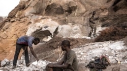  À Votre Avis: le défi de la transformation de minerais