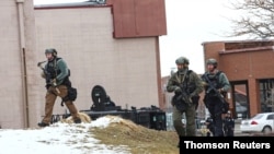 La policía de la ciudad de Boulder, Colorado, se movilizó el 22 de marzo de 2021 ante una denuncia de disparos en el vecindario Table Mesa. [Foto: cortesía Departamento de Policía Boulder].