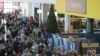 Майже тисяча авіарейсів були скасовані, або переспрямовані в інші аеропорти, зіпсуваши плани подорожей сотням тисяч пасажирів
