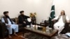 د خېبرپښتونخوا وزیراعلا علي امين ګنډاپور افغانستان کې د واکمنو طالبانو د پېښور کونسل جنرل محب الله شاکي سره ليدلي