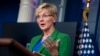 La secretaria de Energía Jennifer Granholm toma la palabra durante una rueda de prensa en la Casa Blanca, en Washington DC, el 11 de mayo de 2021.
