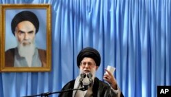 Ayatolá Ali Khamenei, kiongozi wa kidini wa Iran.