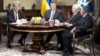 Президент Віктор Янукович (другий ліворуч) та екс-президенти Леонід Кучма (праворуч), Леонід Кравчук (другий праворуч), Віктор Ющенко (ліворуч), Київ, 10 грудня 2013 року
