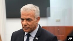 Yair Lapid, waziri mkuu wa zamani wa Israel mahakamani.