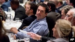 Anggota Kongres dari Partai Republik Devin Nunes, menghadiri pidato Presiden Donald Trump di White Sulphur Springs, West Virginia, 1 Februari 2018. 