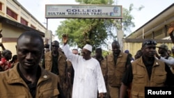 Le président Alpha Conde, leader des Rassemblement du Peuple de Guinea (RPG), à Conakry, Guinée, 11 octobre 2015. 
