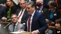 Кір Стармер, лідер Лейбористської партії Великої Британії, під час виступу у британському парламенті, 30 березня 2022. Jessica Taylor/UK Parliament via AP