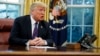 Китайці жартома порадили Трампу змінити iPhone на китайську модель, щоб не прослуховували
