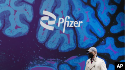 Impulsada por un enorme salto en las ventas de su vacuna para el coronavirus, Pfizer elevó el 4 de mayo su pronóstico financiero para el 2021 luego de superar por amplio margen las expectativas de Wall Street.
