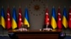 Реджеп Тайип Эрдоган, беседует с журналистами во время совместной пресс-конференции с Владимиром Зеленским по итогам их встречи в Стамбуле, Турция, 8 июля 2023 года.