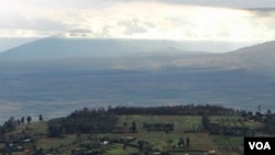 An integrated landscape approach brings together diverse and competing groups to share natural resources. (Landscapes for People, Food and Nature Initiative)