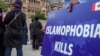 Masyarakat melakukan protes terkait Islamofobia, di Toronto, Ontario, Kanada 18 Juni, 2021. (Foto: REUTERS/Alex Filipe)