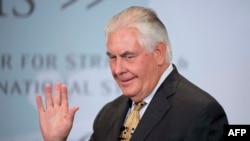 Rex Tillerson, secrétaire d'État américain, arrive au Centre d'études stratégiques à Washington DC, le 18 octobre 2017.