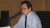 Kepala Biro Hukum dan Hubungan Masyarakat Mahkamah Agung, Ridwan Mansyur, membacakan putusan terkait Bupati Garut. (VOA/Andylala Waluyo)