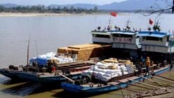 ລາຍການກະຈາຍສຽງຂອງວີໂອເອ ລາວ: ກຸ່ມສັງຄົມພົນລະເຮືອນໄທ ຮຽກຮ້ອງ ໃຫ້ບໍລິສັດເອກະຊົນ ທີ່ລົງທຶນ ໃນການກໍ່ສ້າງເຂື່ອນໄຟຟ້າ ຢູ່ລຳແມ່ນ້ຳຂອງ ຈ່າຍຄ່າຊົດເຊີຍຕໍ່ຜົນກະທົບ