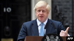 PM Inggris Boris Johnson berbicara di depan parlemen Inggris, Selasa (3/9). 