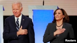 Makamu wa Rais wa zamani wa Marekani Joe Biden na Seneta Kamala Harris.