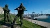 Російські окупанти на українському півострові Крим, м. Севастополь. AP Photo