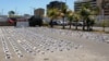 Paquetes de cocaína incautados por funcionarios del Comando de Vigilancia Costera de Venezuela, en una embarcación en la playa La Poza, península de Araya, estado Sucre. Abril 24 de 2021. Foto: Cortesía @LopezvargasR. 
