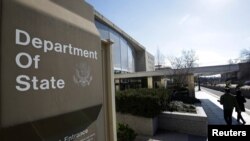 У Державному департаменті заявили про ряд тривожних тенденцій, пов’язаних із тим як Росія впливає на стан із торгівлею людьми у світі. Фото: будівля Держдепу 