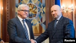 До Києва прибув міністр закордонних справ Німеччини Штайнмаєр