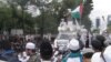 Beberapa organisasi massa diantaranya FPI dan FUI malakukan aksi unjuk rasa di depan Kedubes AS terkait konflik Israel-Palestina di Jakarta (23/11).