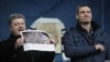 Позафракційний народний депутат Петро Порошенко (ліворуч) і лідер партії УДАР Віталій Кличко