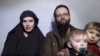 Pasangan AS-Kanada yang Ditawan Taliban Bertolak ke Inggris