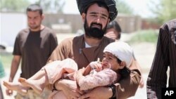 در میان قربانیان زنان و کودکان نیز شامل است