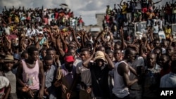 Les partisans de Guy Brice Parfait Kolélas, un des candidats de l’opposition à la dernière élection présidentielle, à Brazzaville, Congo, 23 mars 2016.