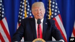 Le président Donald Trump a donné un discours après les violences à Charlottesville, le 12 août 2017.