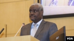 Mousa Faki Mahamat, mwenyekiti wa tume ya Umoja wa Afrika, akizungumza wakati wa ufunguzi wa mkutano wa 30 wa AU mjini Addis Ababa, Ethiopia. Jumatatu Januari 22, 2018.